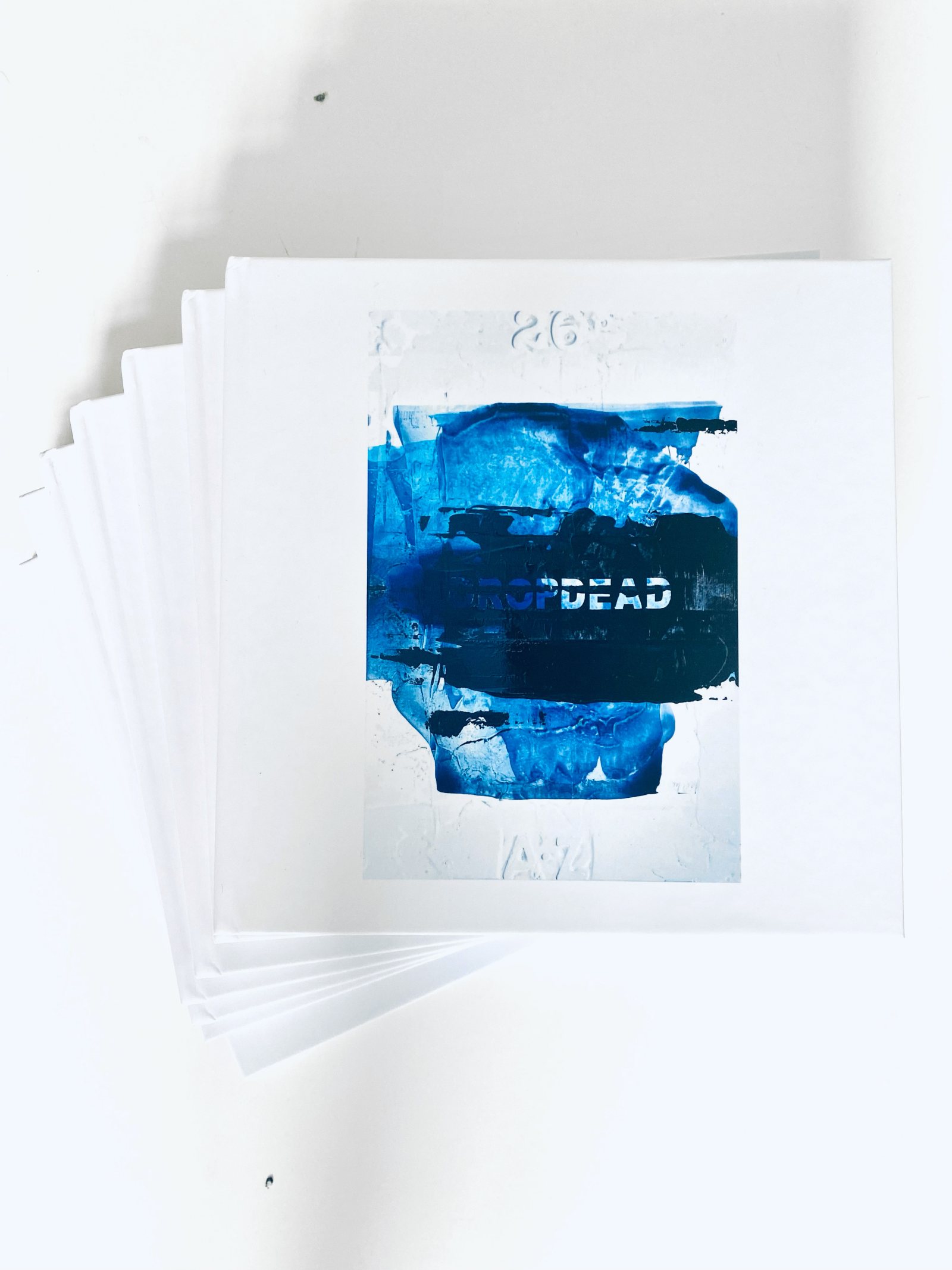 CATALOGUE »DROP DEAD«